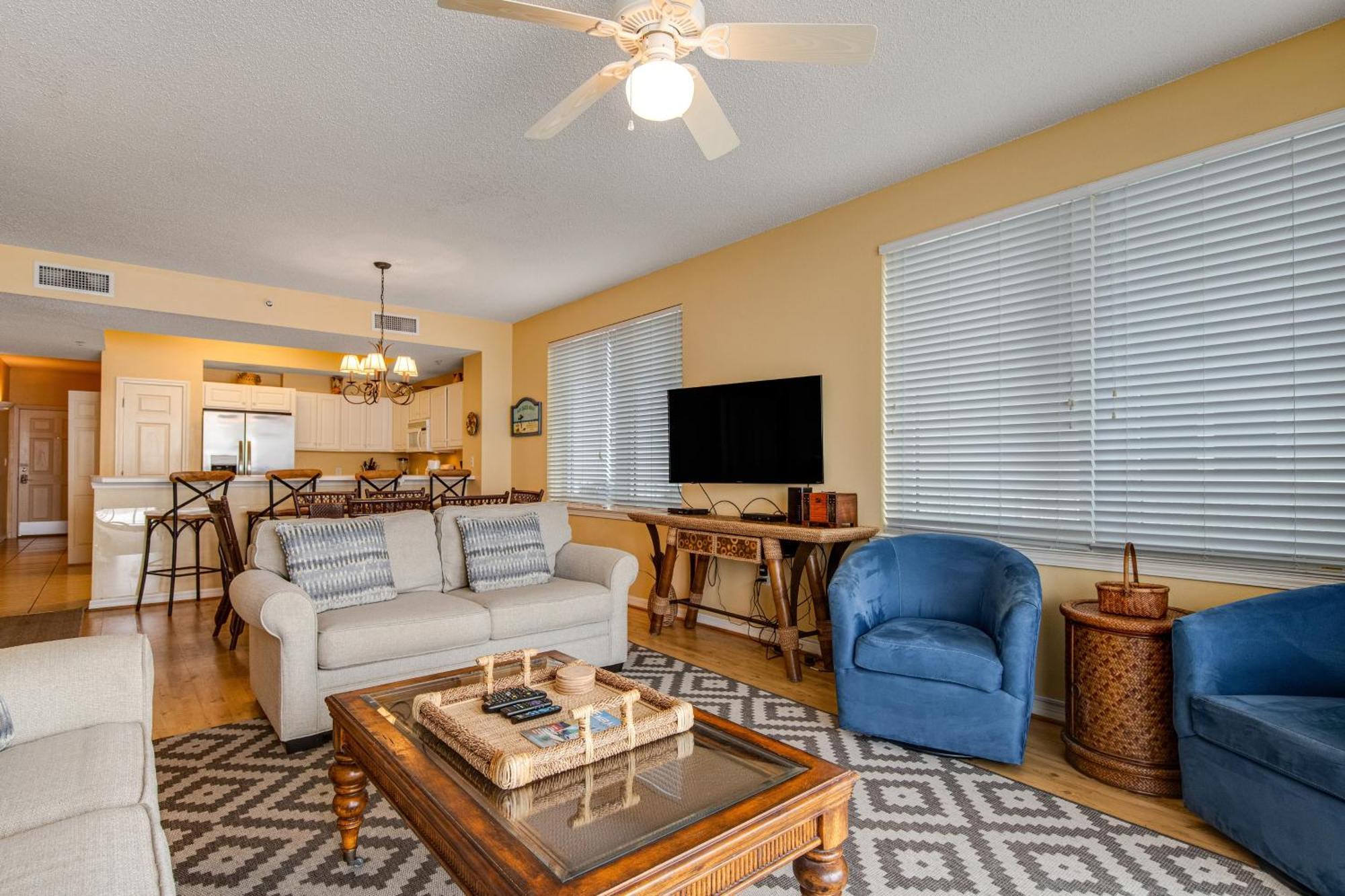 Summerwind West Navarre Room photo