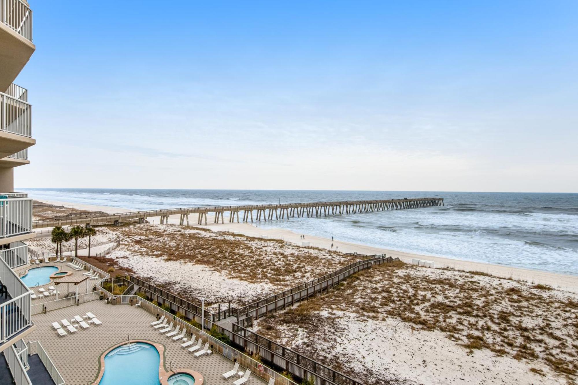 Summerwind West Navarre Room photo